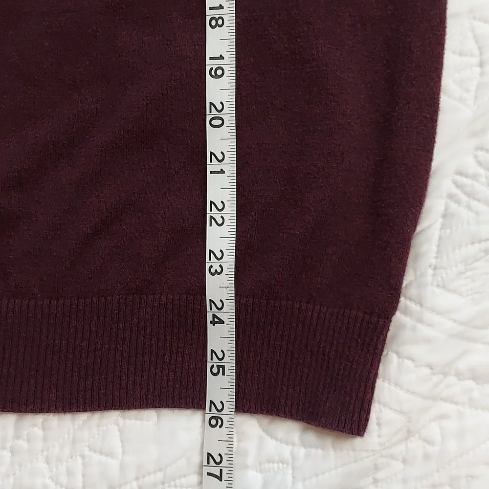Sonoma Men's V-Neck Soft Sweater in Deep Burgundy, Size Large, Like New▪︎